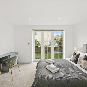 drake-house-apt-3-in-staines-upon-thames.brighton-hotels-england.com/